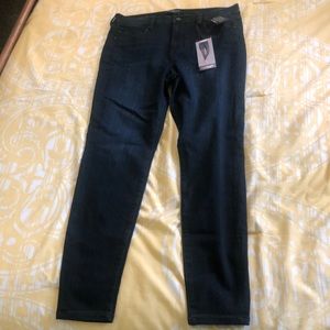 NWT - Liverpool Tinsley High-Rise Skinny Jean
